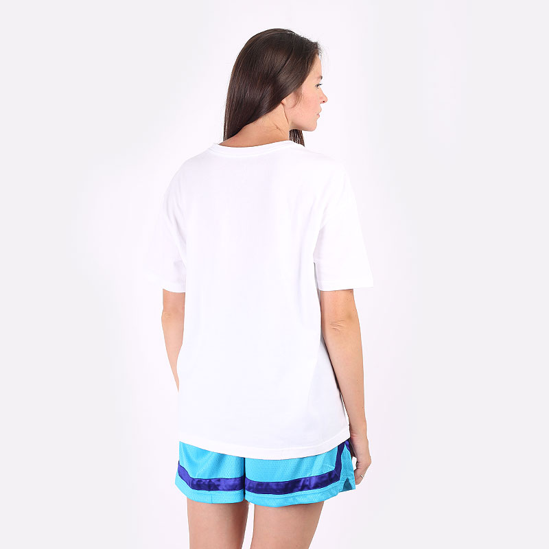 Женская футболка Nike x Space Jam: A New Legacy Women's Basketball T-Shirt (DH3837-100)  - цена, описание, фото 4